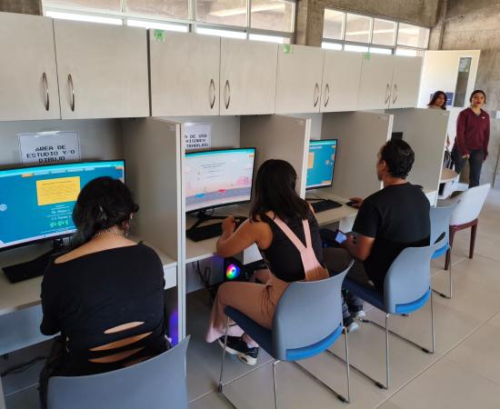 Estudiantes de primer ciclo participan en el Bootcamp 2026-A de la asignatura «Análisis de problemas globales del siglo XXI»